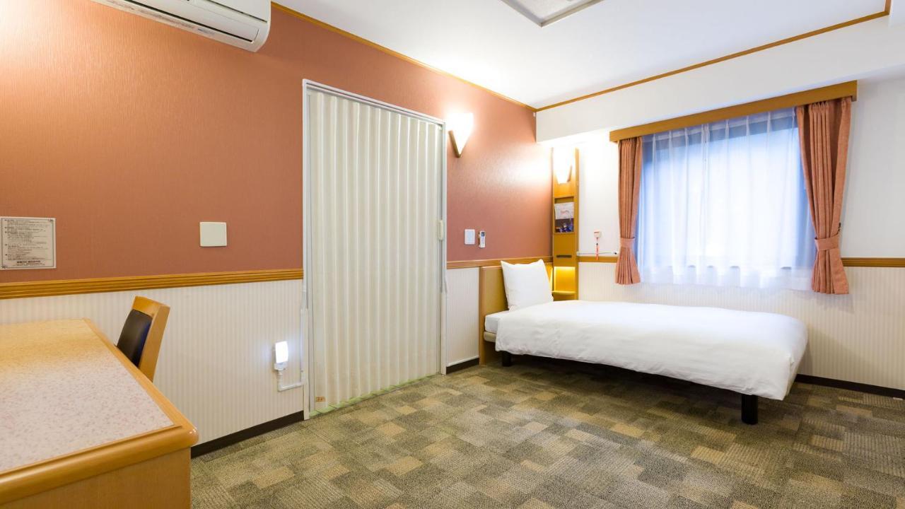 Toyoko Inn Musashi-Nakahara Ekimae Kawasaki  Eksteriør bilde